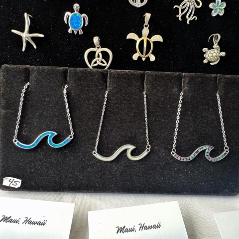 Happiness in Waves at Maui's Finest Craft Fairs
